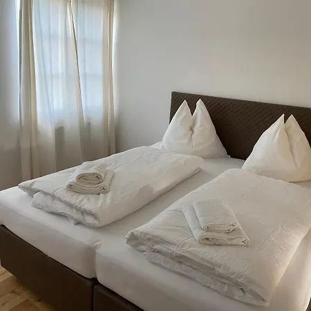 Apartmentz - Zimmervermietung דירה *